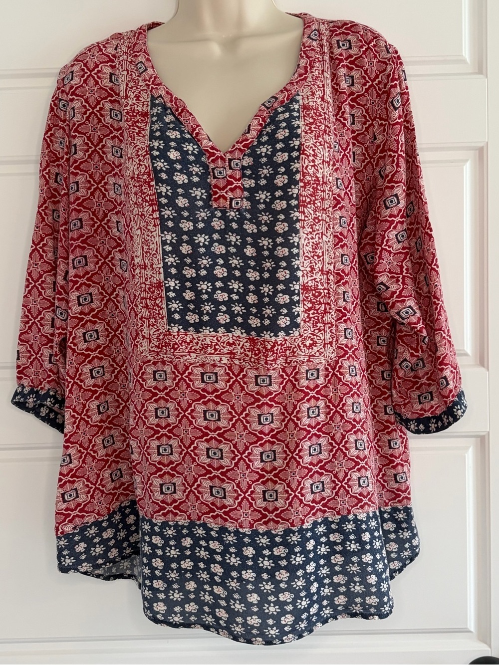 Rebecca Malone Split V Neck Red White Blue 3/4 Sleeve Boho Top Shirt Size XL